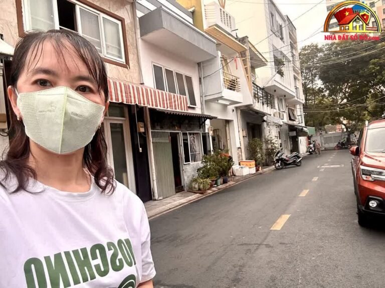 Bán nhà mặt phố Bến Vân Đồn 45m2 – 10.8 tỷ, cơ hội không thể bỏ lỡ!
