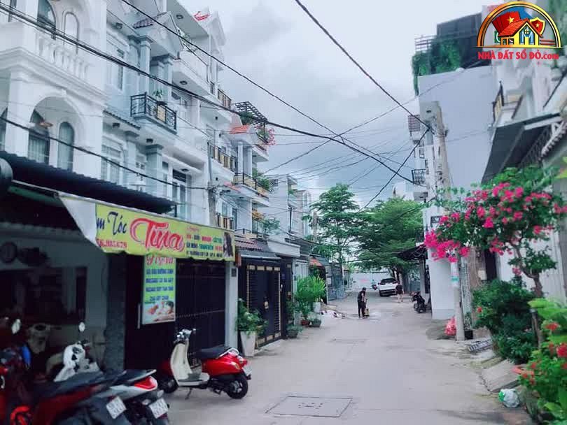 Nhà hẻm xe hơi, 4 tầng, chỉ 6.2 tỷ – Nhà Bè – Hồ Chí Minh – NHÀ ĐẤT BẤT ĐỘNG SẢN SỔ ĐỎ