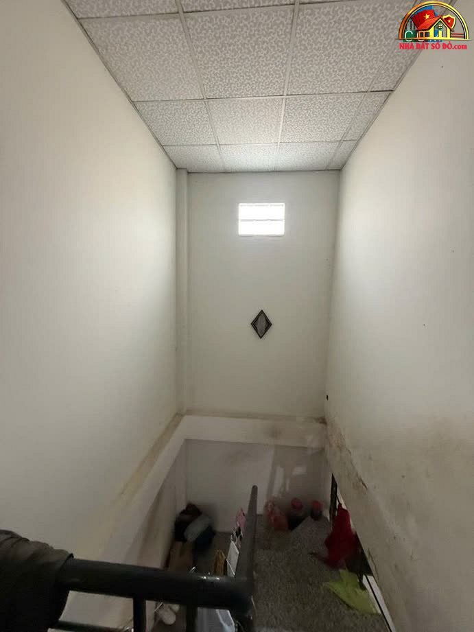 Nhà 2 tầng diện tích 40m² – 4 tỷ thương lượng – Gần Phú Mỹ Hưng – Bán nhà riêng