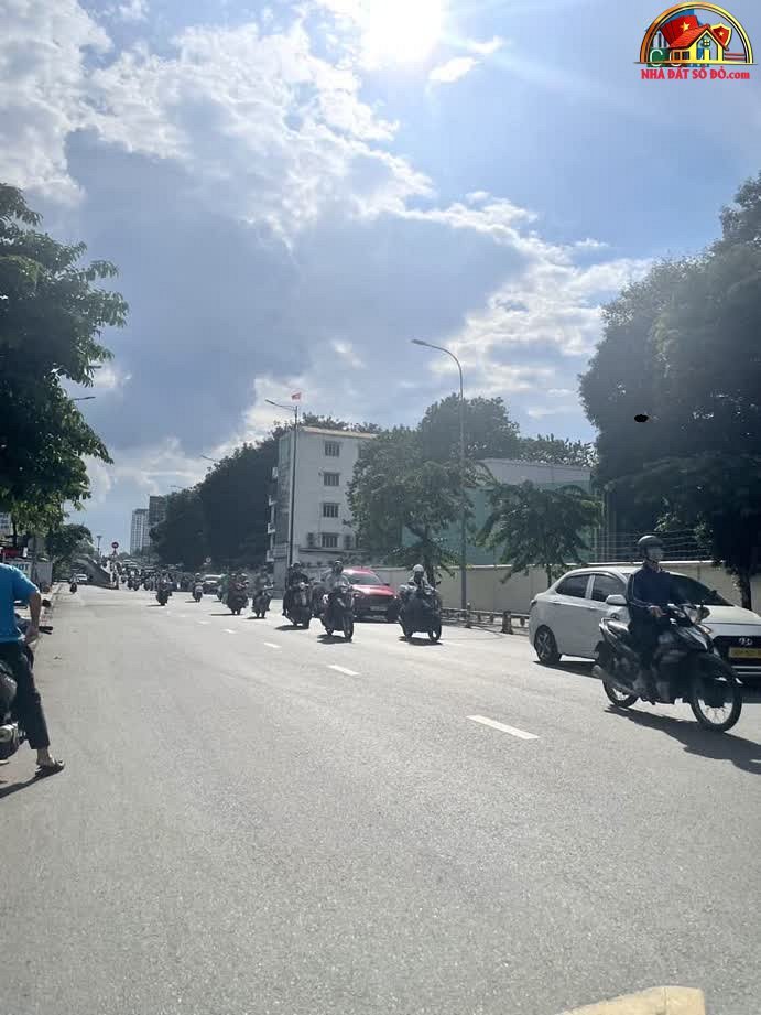 Đầu tư sinh lời cao – Bán nhà mặt tiền đường Song Hành, 350 m² chỉ 1 tỷ – Thủ Đức