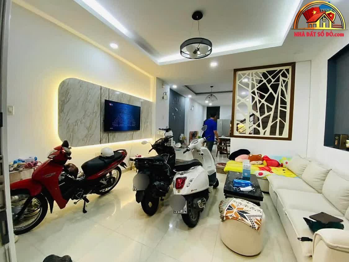 Nhà đẹp hẻm xe hơi Lâm Văn Bền 77m² chỉ 8.55 tỷ – Bán nhà riêng Quận 7