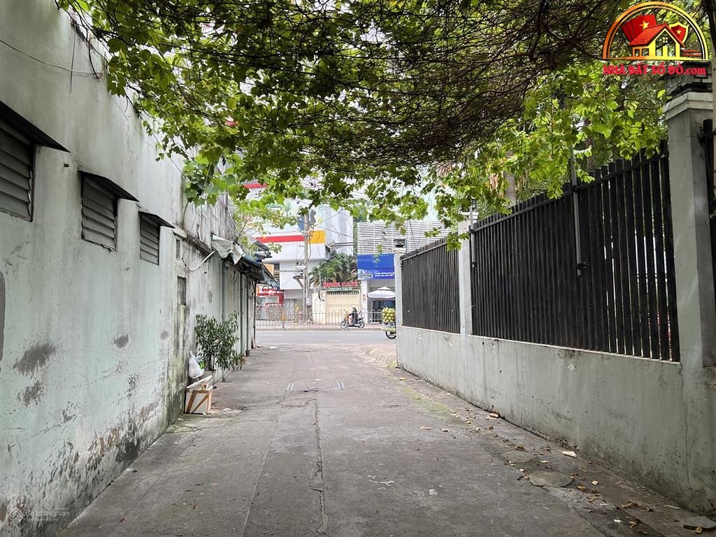 Hẻm rộng thoáng, nhà đẹp 4 tầng tại Phan Đăng Lưu … – Bán nhà mặt phố Quận 1 – TP Hồ Chí Minh giá 7 – 10 tỷ
