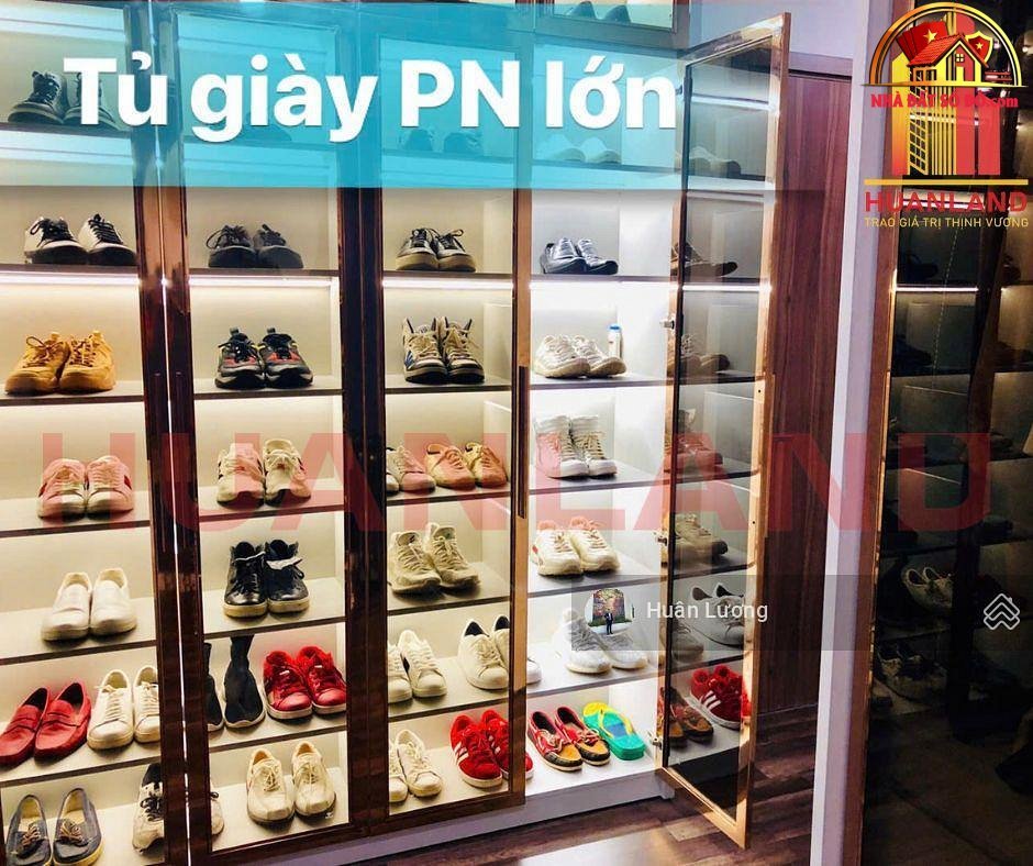 Bán căn hộ 2PN đầy đủ nội thất tại Hà Đô Centrosa Quận 10