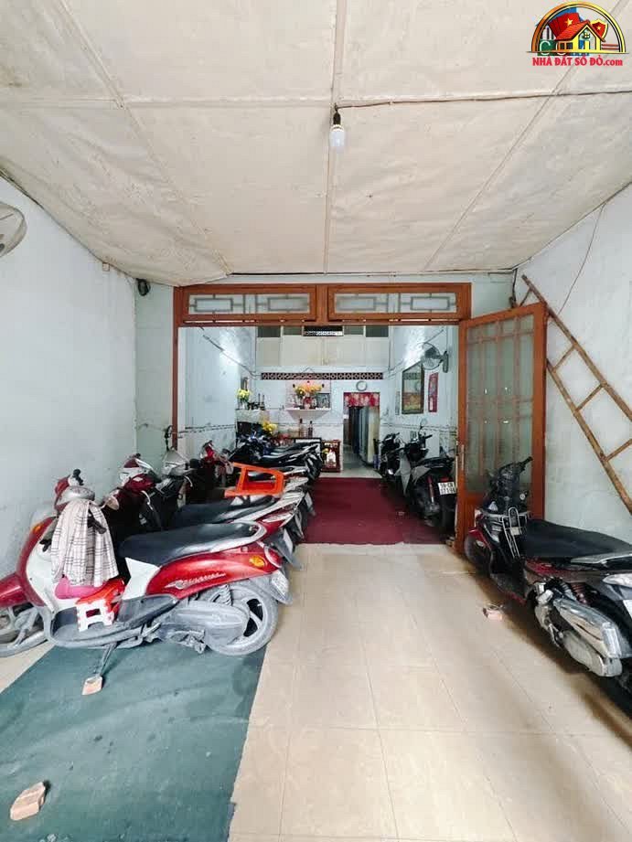 Bán nhà mặt phố Hoàng Diệu Quận 4 TP.HCM diện tích 110m² giá 18 tỷ