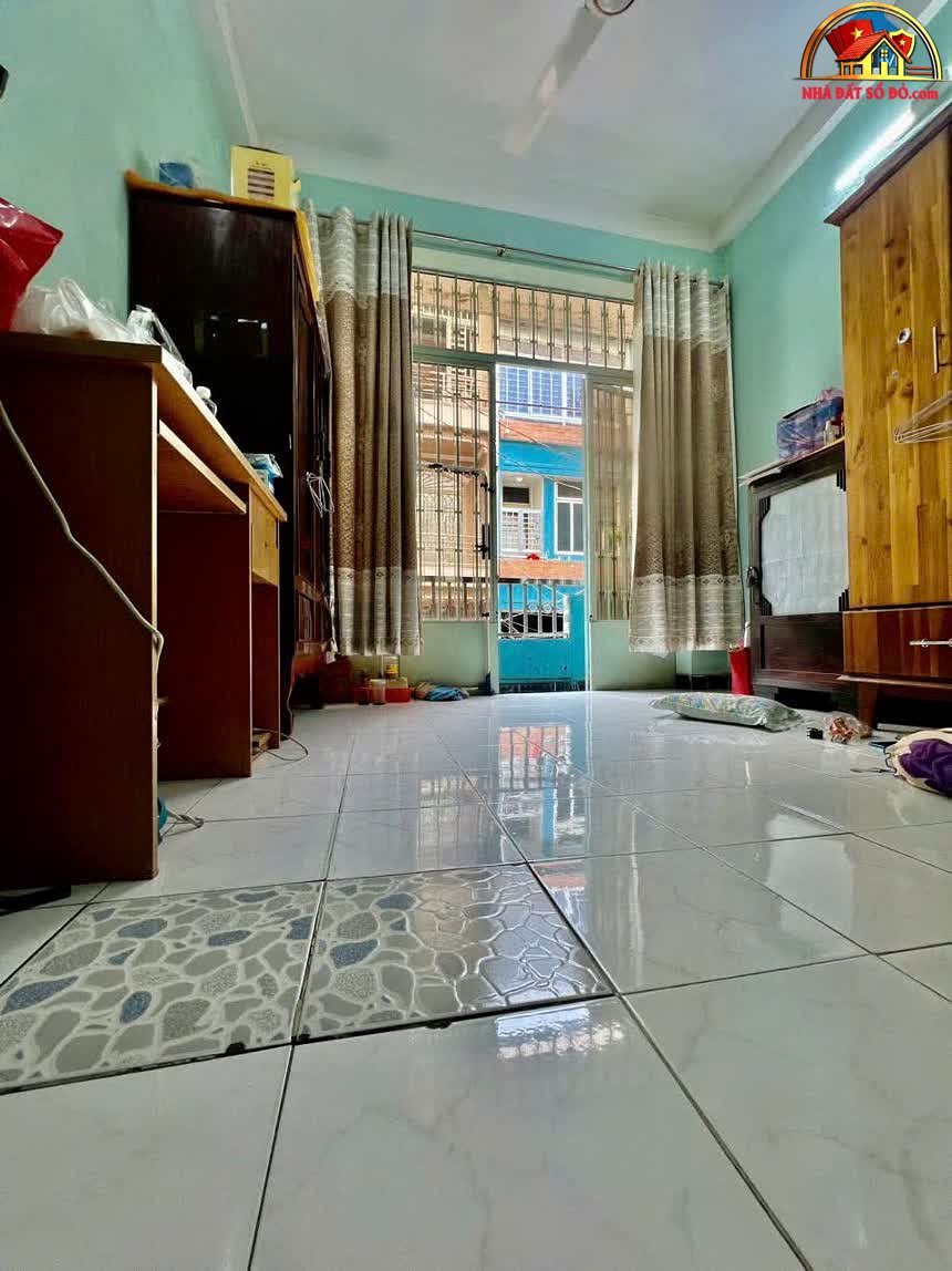 Nhà mặt phố sổ đỏ Quận 4 Hồ Chí Minh diện tích 32 m² giá 7.999 tỷ