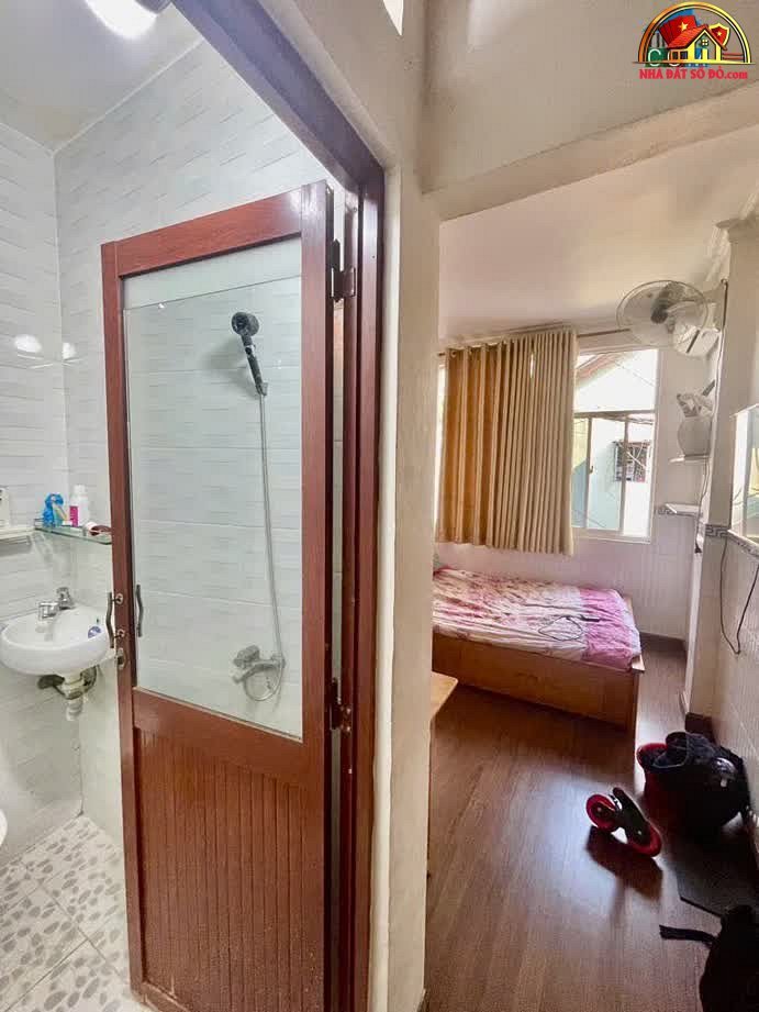 Nhà đất sổ đỏ Quận 4, Hồ Chí Minh – Bán nhà mặt phố Nguyễn Hữu Hào 2.89 tỷ