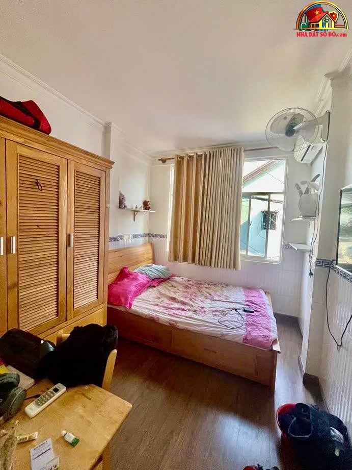 Nhà đất sổ đỏ Quận 4, Hồ Chí Minh – Bán nhà mặt phố Nguyễn Hữu Hào 2.89 tỷ