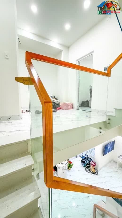 Bán nhà đất sổ đỏ 3PN, 3WC trên đường Tân Mỹ Quận 7 Hồ Chí Minh