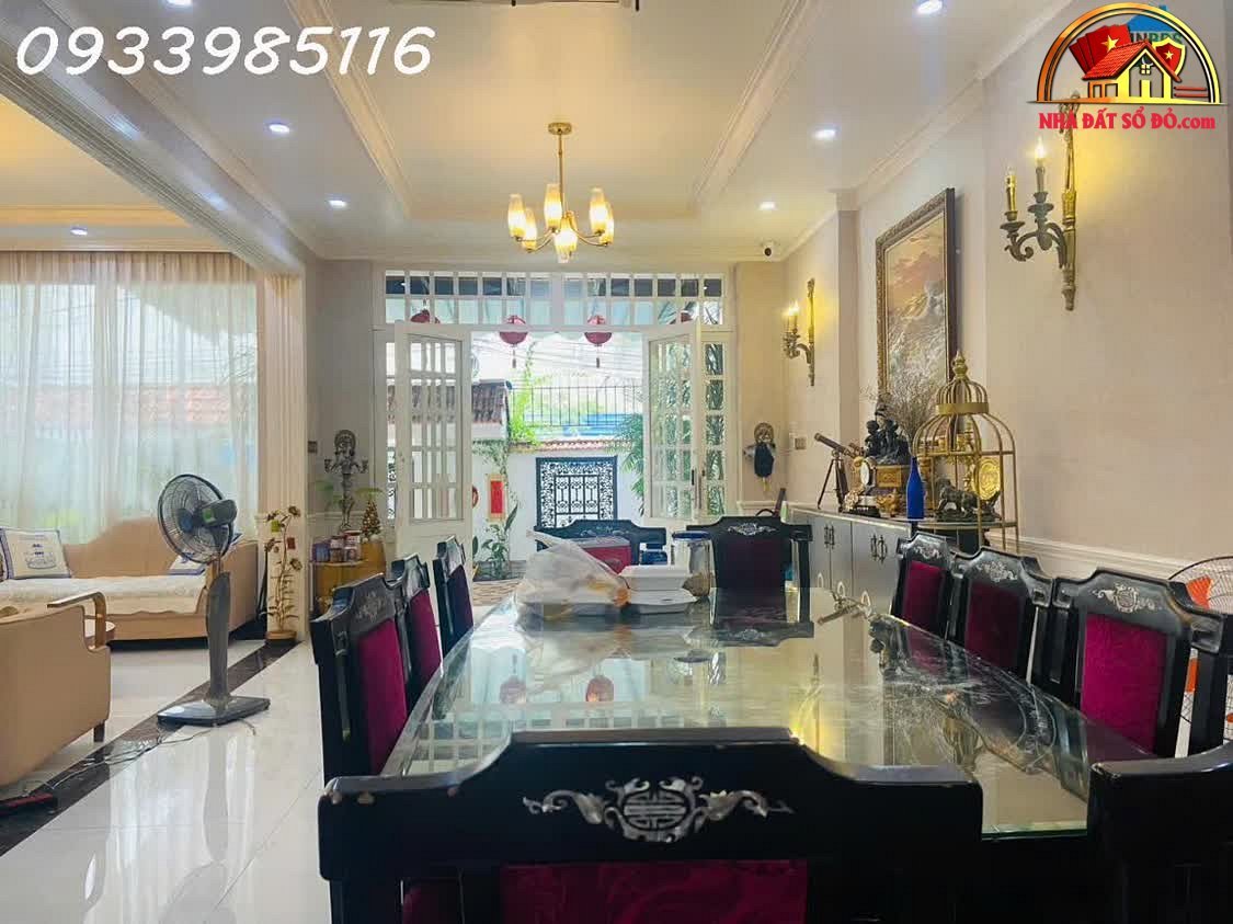 Bán nhà mặt phố sổ đỏ Quận 2, Hồ Chí Minh – Biệt thự 1215 m² giá 30 tỷ