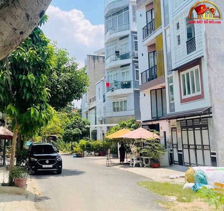Nhà đất sổ đỏ Bình Thạnh Hồ Chí Minh, lô đất mặt tiền 170m² giá 9.5 tỷ