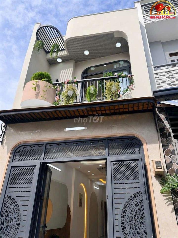 Nhà đất sổ đỏ TP.HCM mới xây tại Đường Chiến Lược, Bình Tân – Giá 3 tỷ