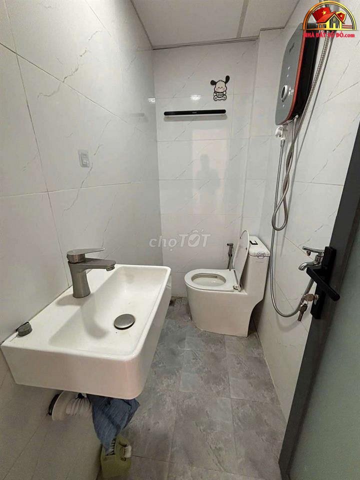 Nhà đất sổ đỏ giá 3.68 tỷ quận 11 hẻm xe hơi