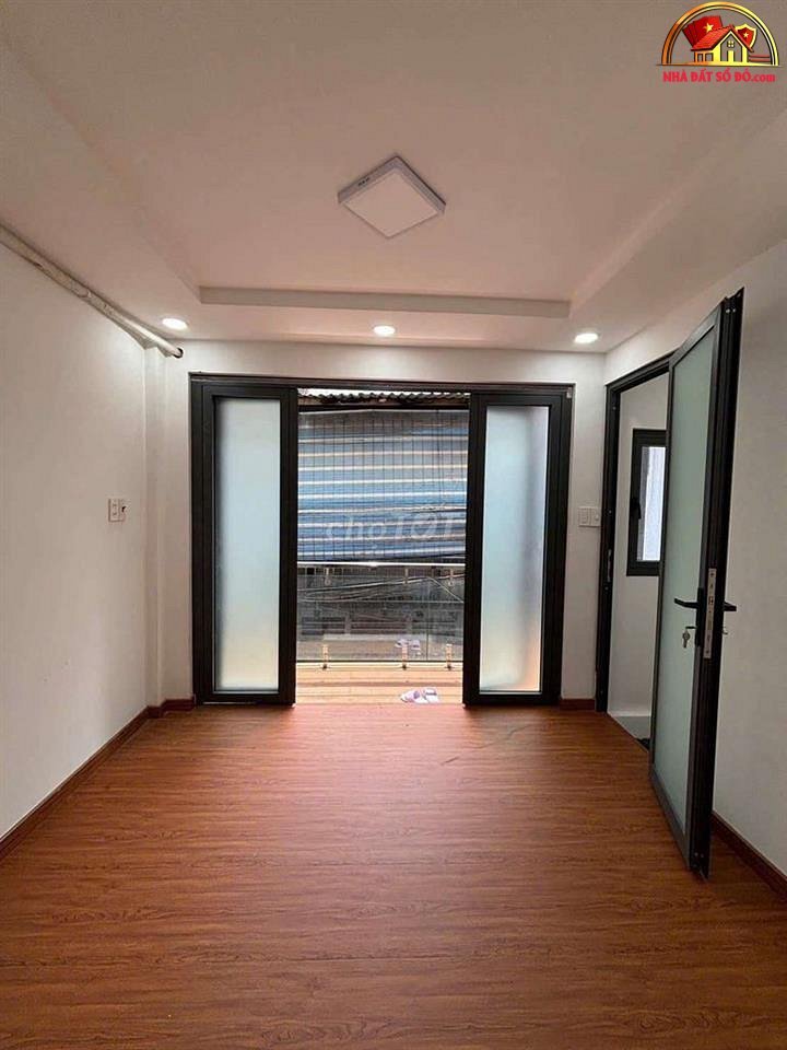 Nhà đất sổ đỏ giá 3.68 tỷ quận 11 hẻm xe hơi