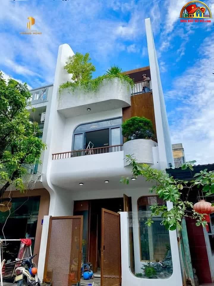 Bán nhà mặt phố sổ đỏ 3 tầng sát biển Liên Chiểu Đà Nẵng giá 5.09 tỷ