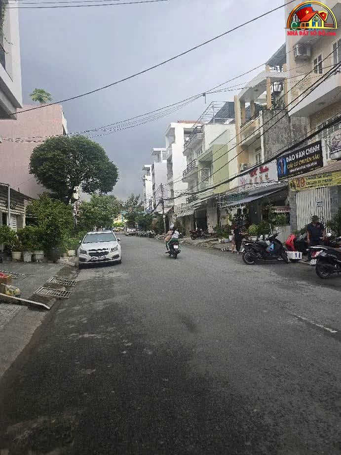 Nhà mặt phố sổ đỏ Quận 7 Hồ Chí Minh giá 16.49 tỷ diện tích 76m²