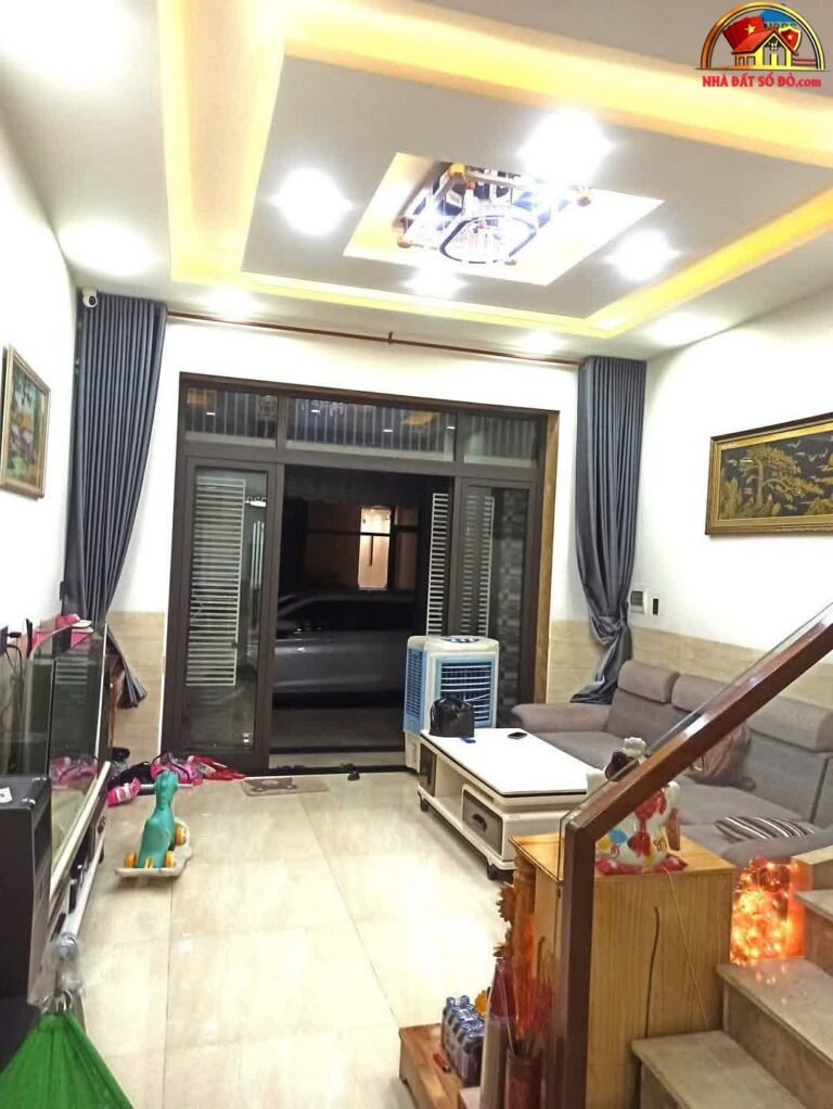 Bán nhà mặt phố sổ đỏ Đà Nẵng 4 tầng Cao Bá Quát 75m2 giá 8.7 tỷ