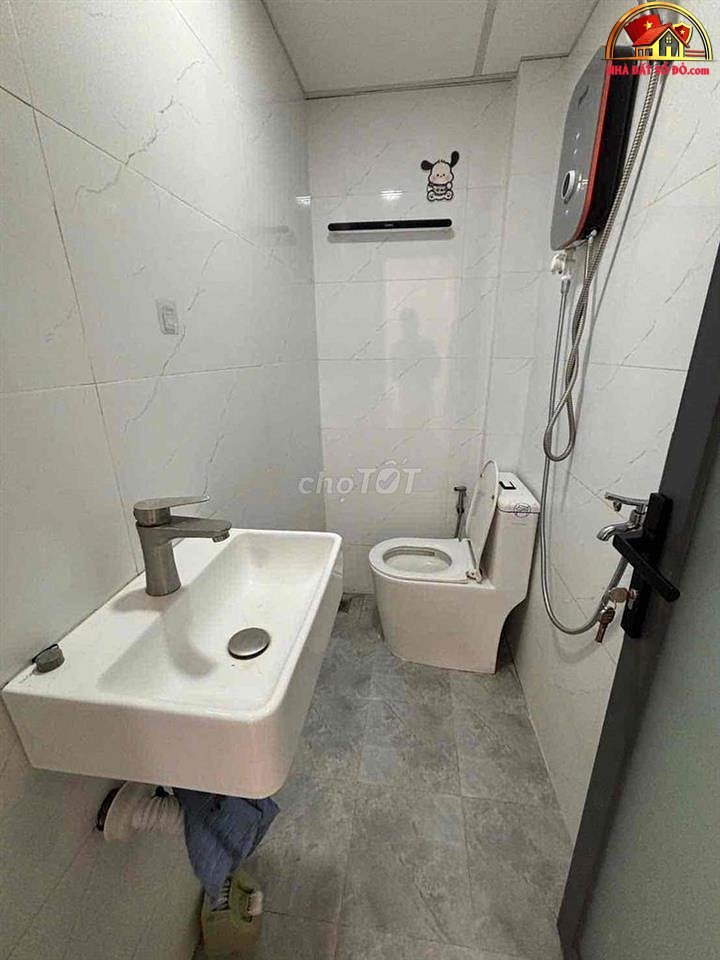 Nhà đất sổ đỏ 18m2 đường Nhật Tảo, Quận 11, TP.HCM giá 3.65 tỷ