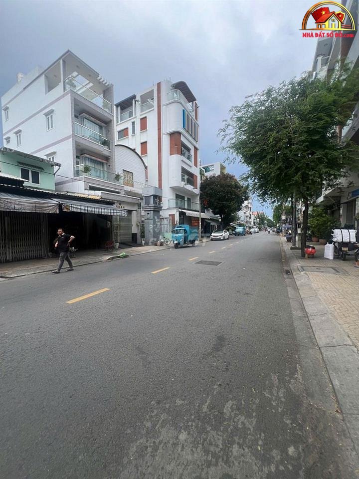 Bán nhà mặt tiền, 490 Gia Phú, Phường 3, Quận 6, TP.HCM
