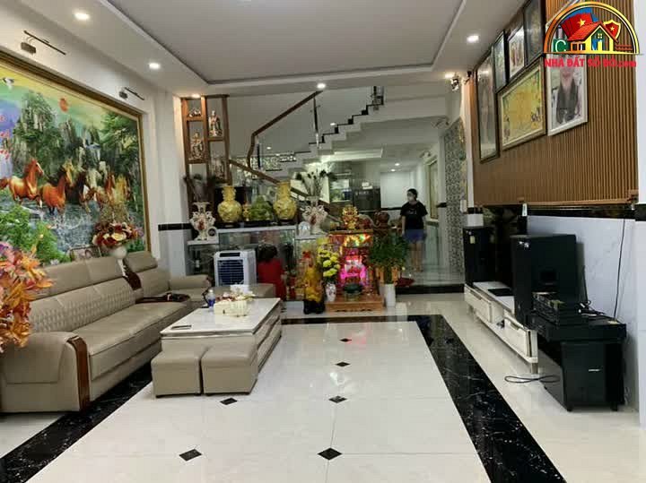 Bán nhà mặt phố 3 tầng Cẩm Lệ Đà Nẵng, giá 6.5 tỷ, diện tích 100m²
