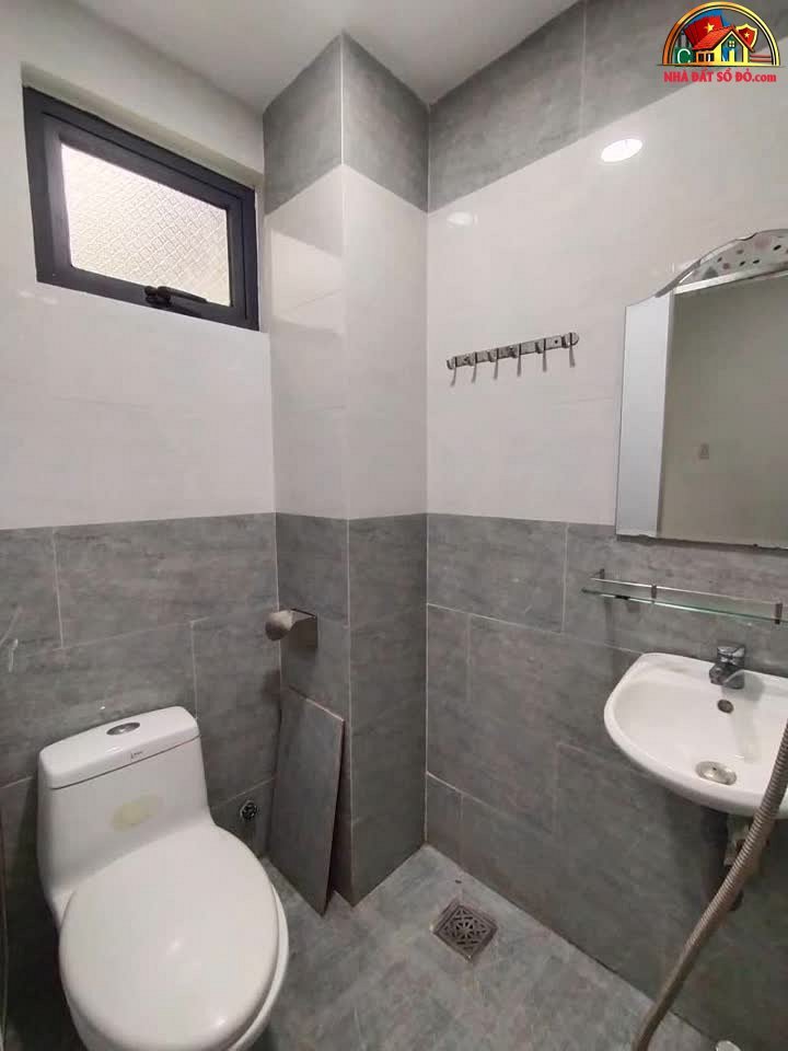 Nhà đất sổ đỏ Quận 3 TP.HCM – Bán nhà mặt phố Nguyễn Thông 4PN chỉ 4.9 tỷ