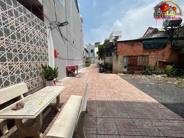 Bán nhà riêng sổ đỏ Thủ Đức 130 m² mặt tiền 8m, giá thỏa thuận