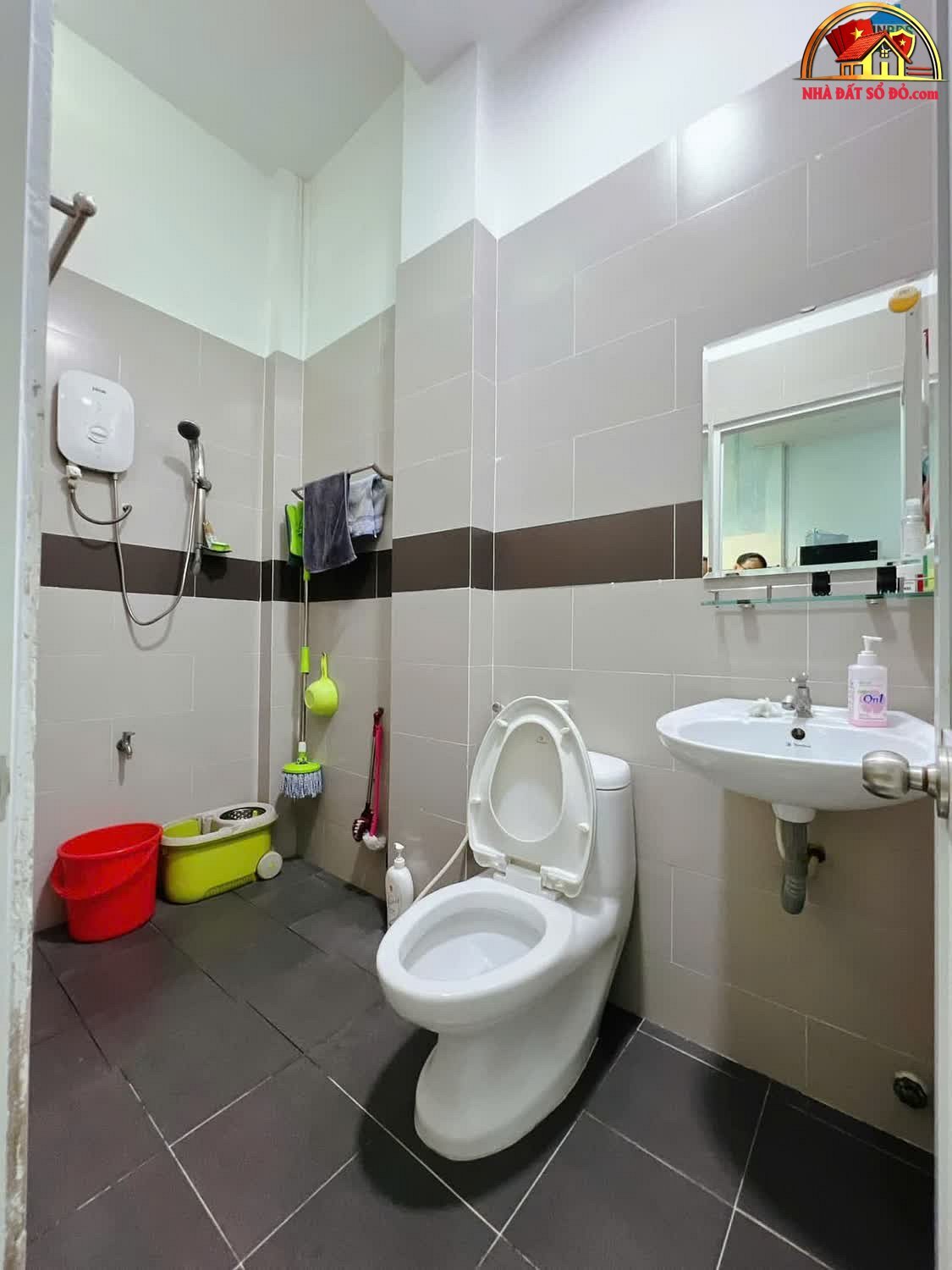 Nhà đất sổ đỏ Quận 4 Hồ Chí Minh – Bán nhà mặt phố 73m² giá 5.05 tỷ