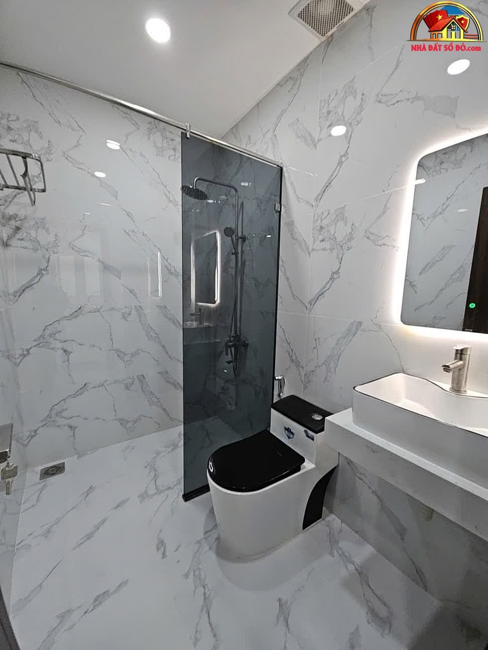 Nhà đất sổ đỏ bán biệt thự Nguyễn Thị Thập Quận 7 TP.HCM