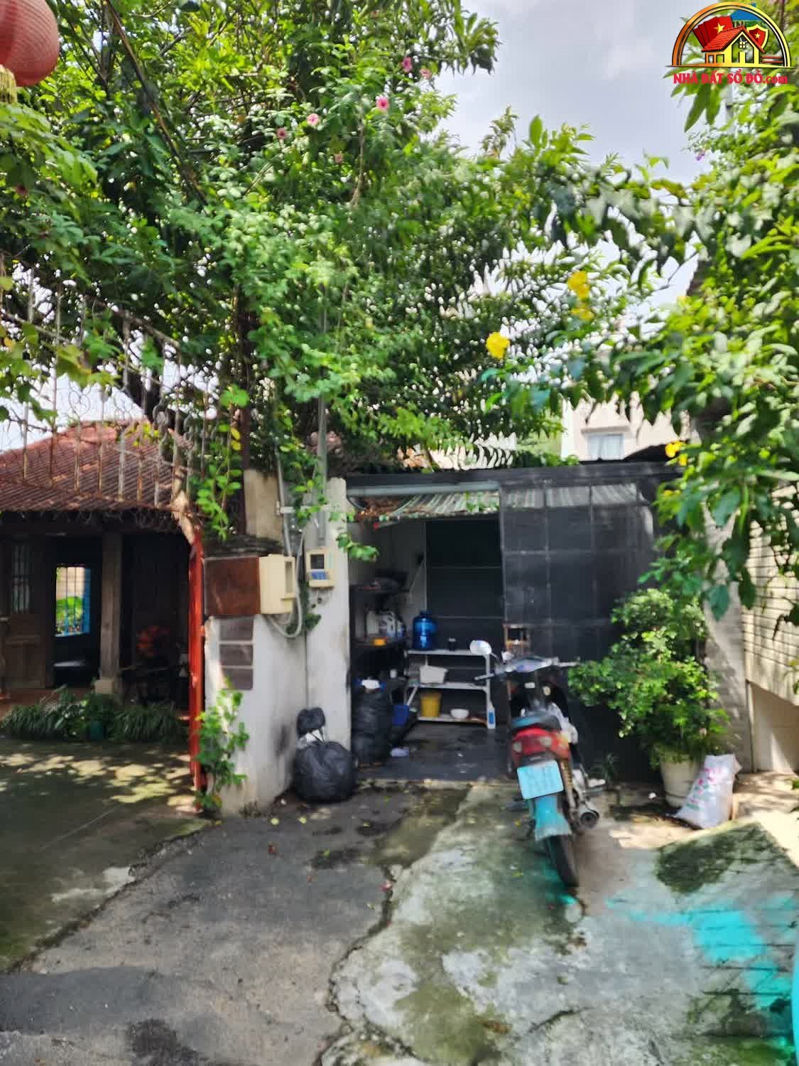 Bán nhà mặt tiền sổ đỏ Thủ Đức 198m2 giá 12.8 tỷ