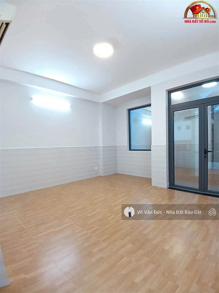 Nhà đất sổ đỏ Tân Phú Hồ Chí Minh, nhà hẻm Gò Dầu, 4 phòng ngủ, 6WC