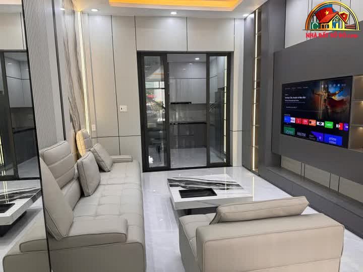 Nhà đất sổ đỏ Tân Phú Hồ Chí Minh 4 tầng 5 phòng ngủ chỉ 12.8 tỷ