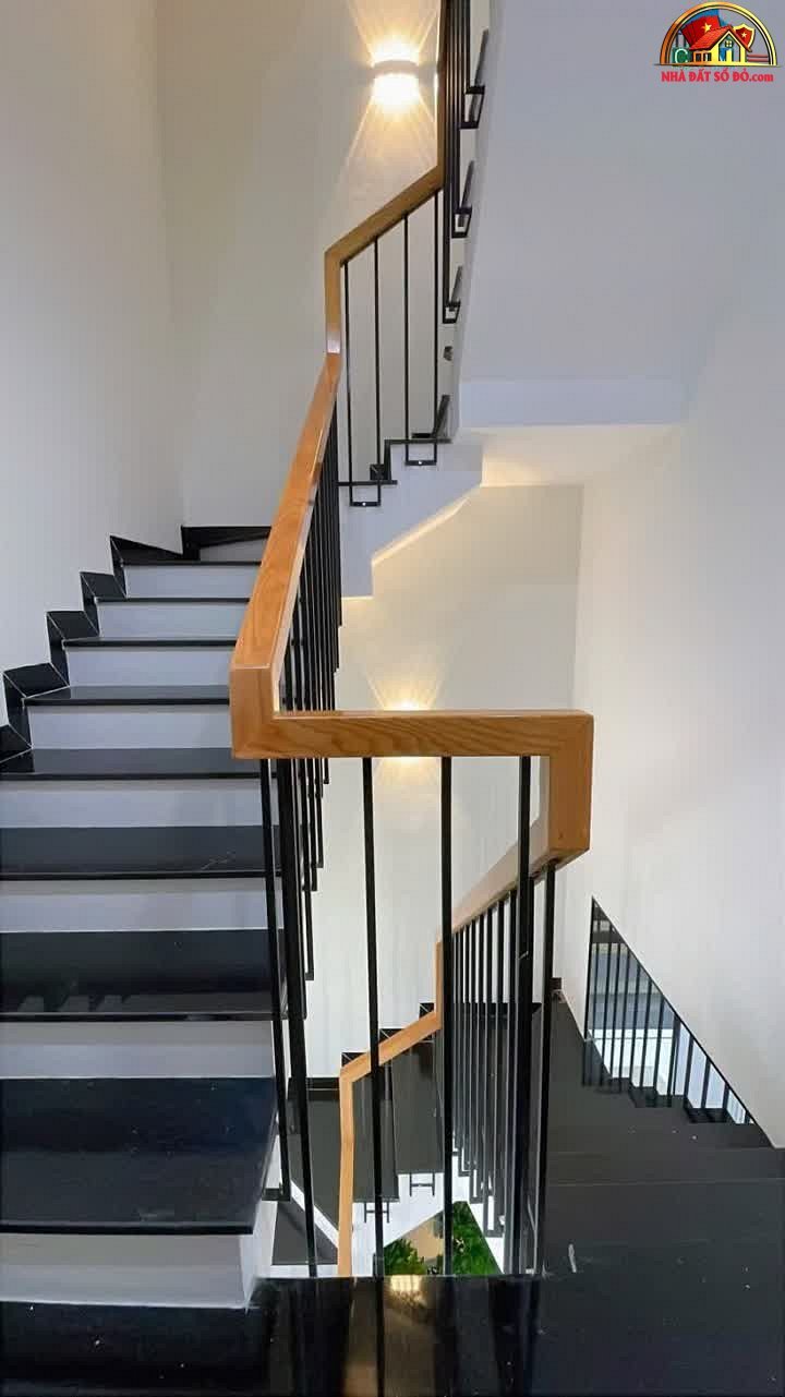 Nhà đất sổ đỏ Tân Phú Hồ Chí Minh 4 tầng 5 phòng ngủ chỉ 12.8 tỷ
