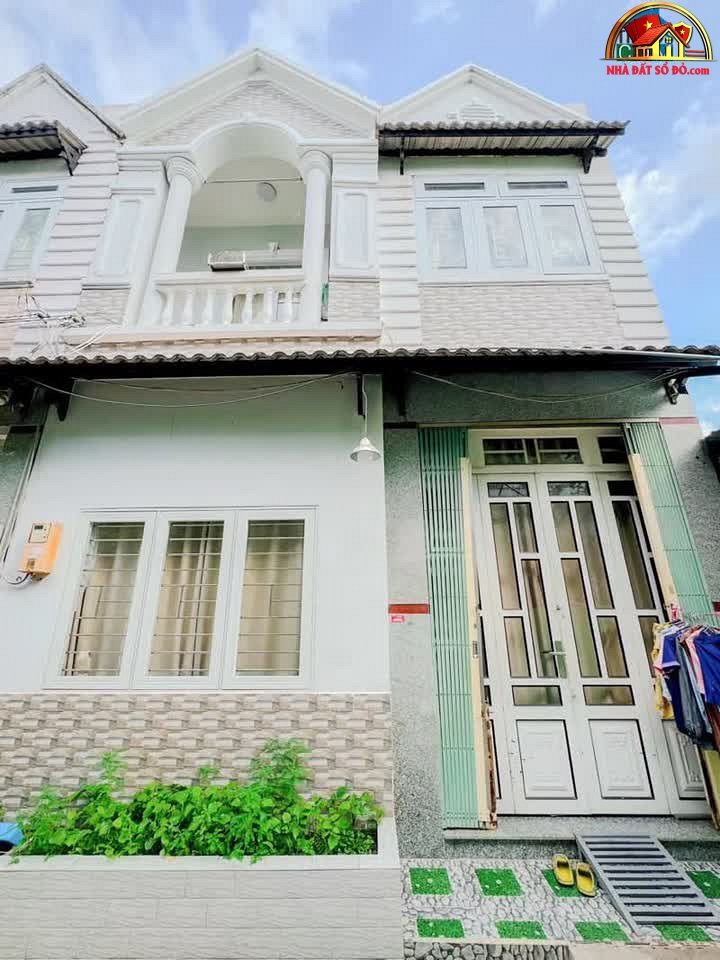 Bán nhà mặt phố sổ hồng riêng tại Nhà Bè TP.HCM, giá 4.1 tỷ