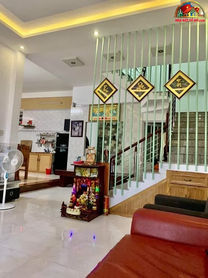 Nhà đất sổ đỏ Đà Nẵng: Bán nhà riêng 83m2 đường Cù Chính Lan giá 2.9 tỷ