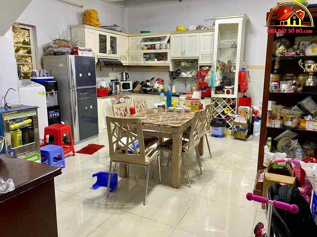 Nhà đất sổ đỏ Hoàng Hoa Thám Phú Nhuận TP.HCM với giá 8.9 tỷ