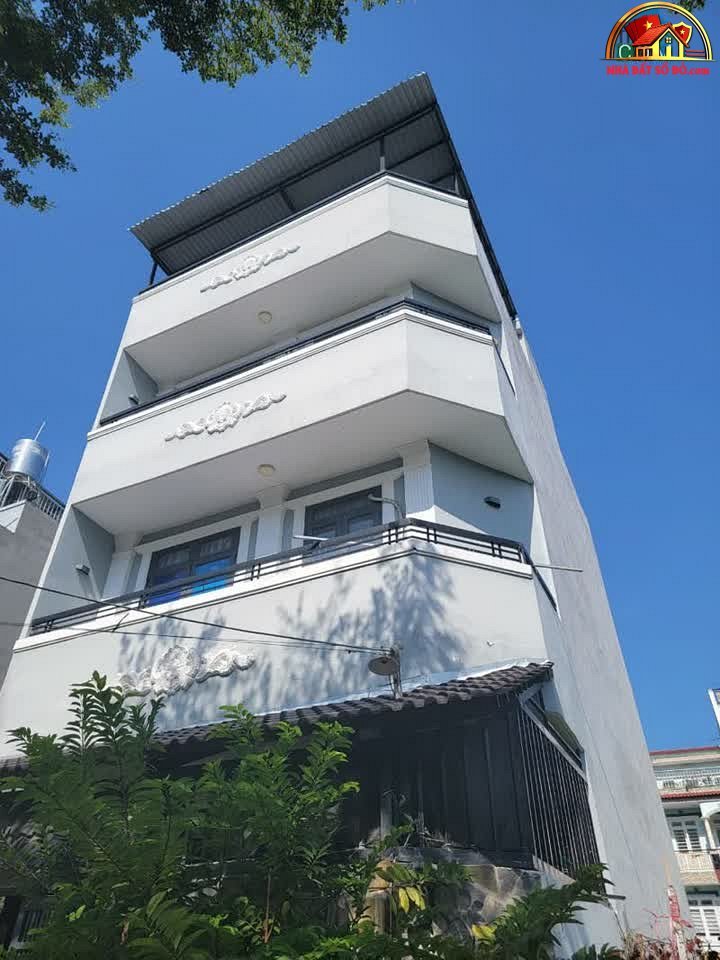Nhà đất sổ đỏ Nhà Bè TP.HCM – Nhà riêng hẻm xe hơi 5.2 tỷ, diện tích 83m²