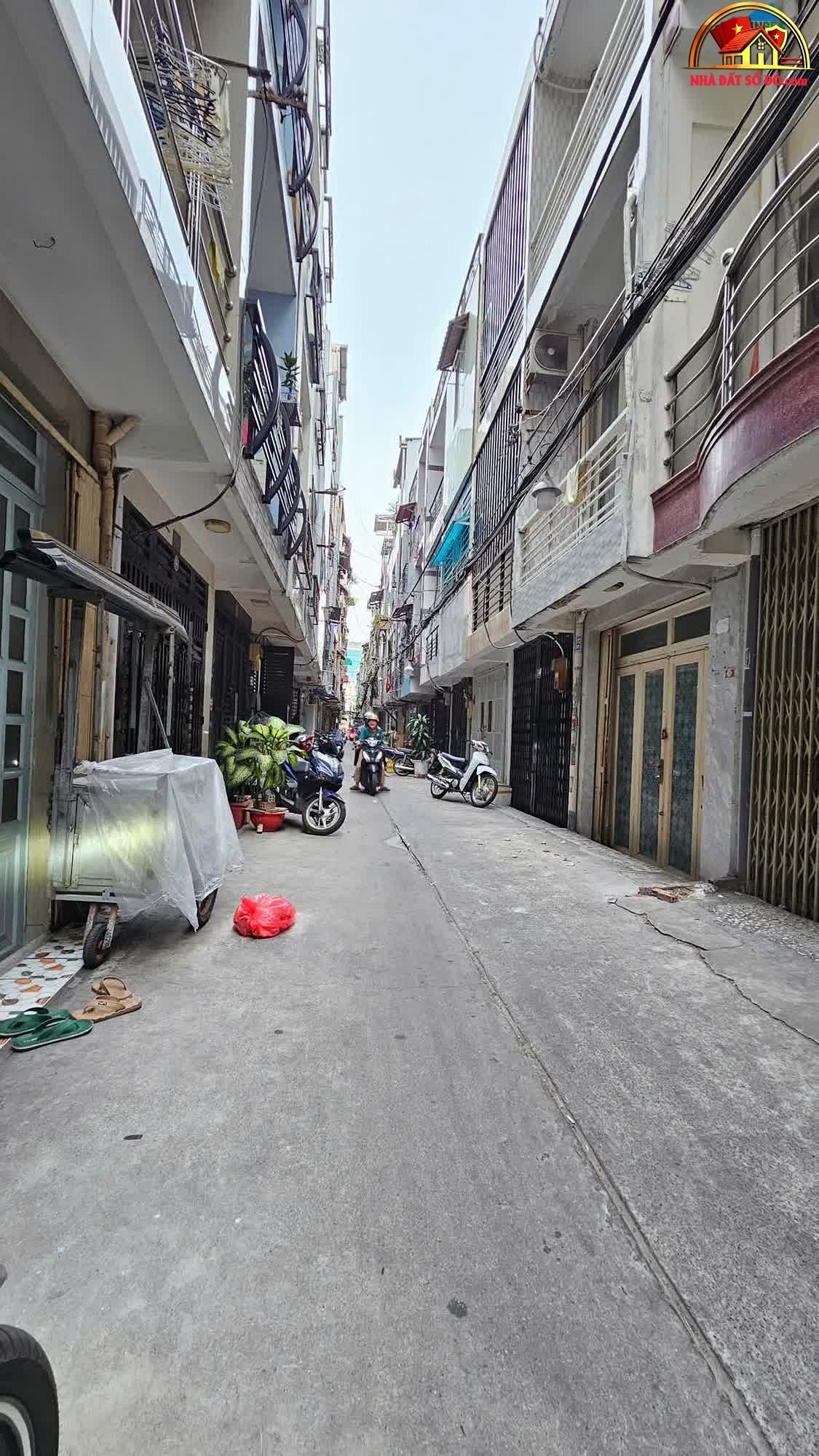 Bất động sản sổ đỏ Quận 4, Hồ Chí Minh – Nhà riêng 22m² giá 4.05 tỷ