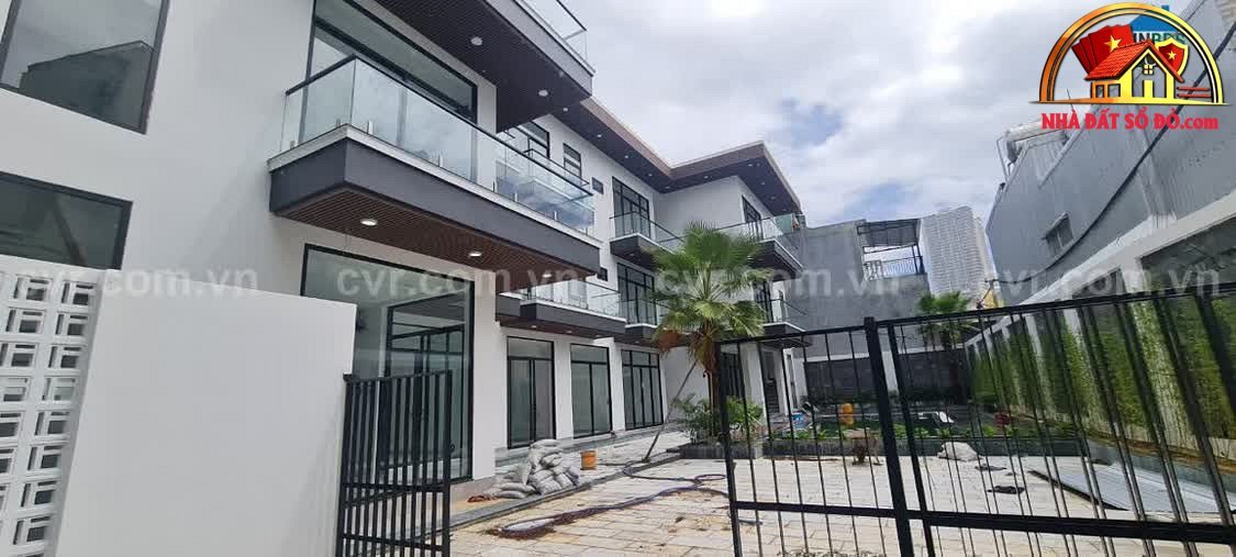 Bán biệt thự hồ bơi 16 phòng ngủ gần biển Sơn Trà Đà Nẵng