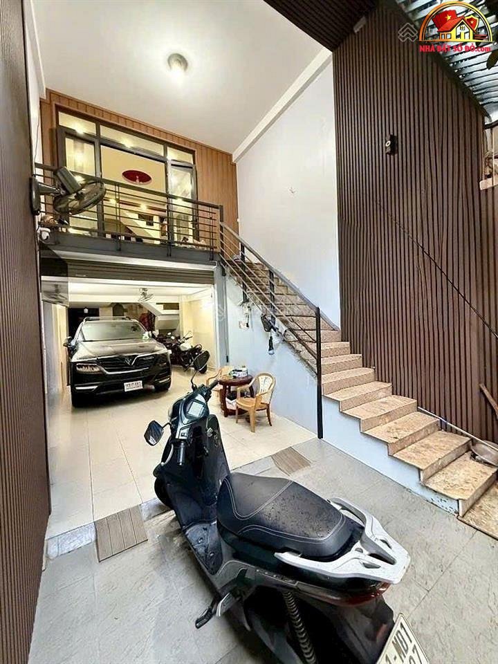 Nhà đất sổ đỏ Tân Bình 95m2 giá 9.5 tỷ hẻm xe tải