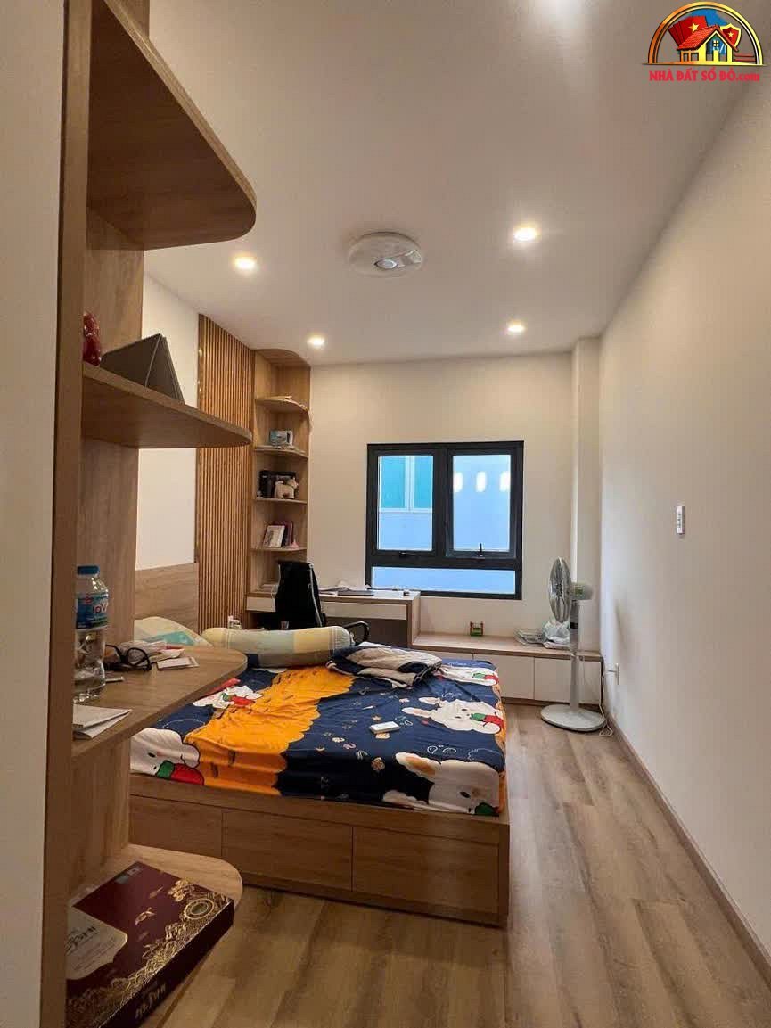 Nhà đất sổ đỏ Thủ Đức 120m² 5 tầng giá 18.5 tỷ