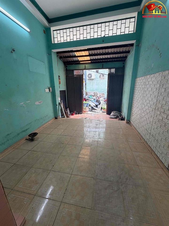 Nhà đất sổ đỏ 544/72 Lạc Long Quân Quận 11 TP.HCM giá 4.9 tỷ