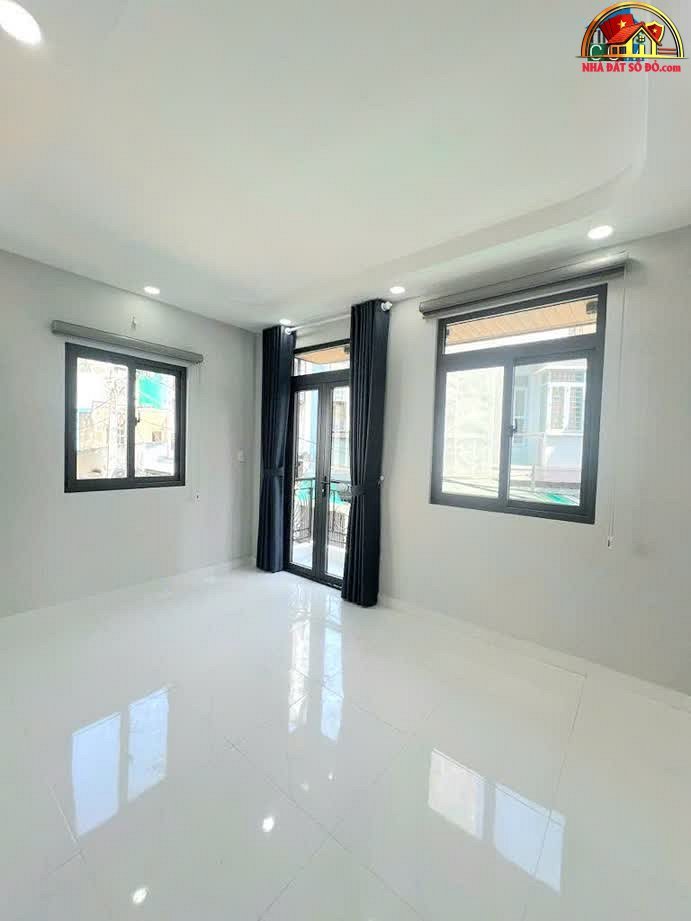 Nhà đất sổ đỏ Quận 7 Hồ Chí Minh – Bán nhà mặt phố 40m2 giá 7.15 tỷ