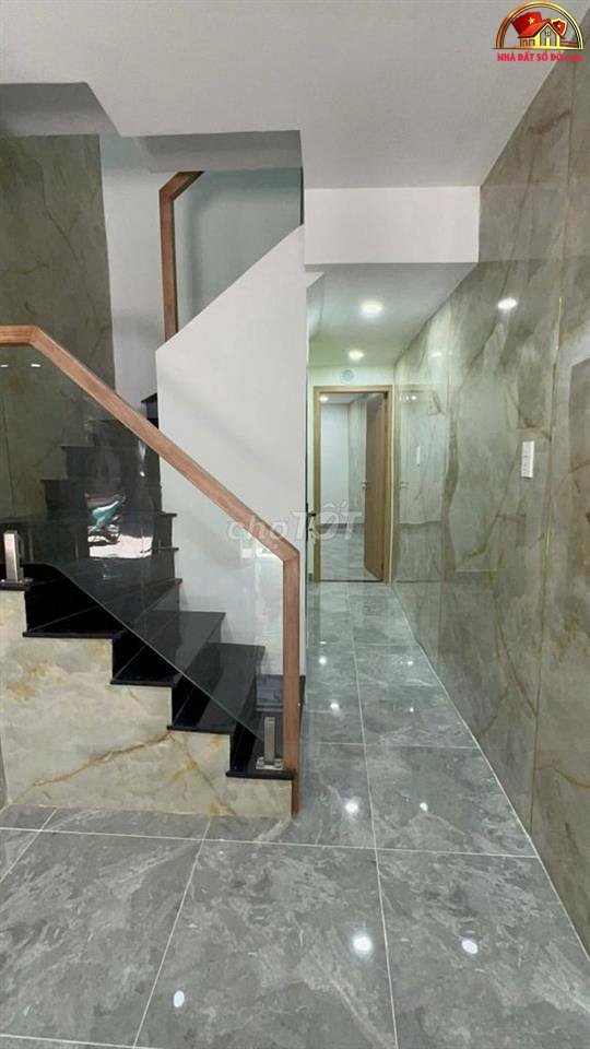 Nhà đất sổ đỏ Quận Phú Nhuận TP.HCM, 3PN 3WC giá 4.28 tỷ