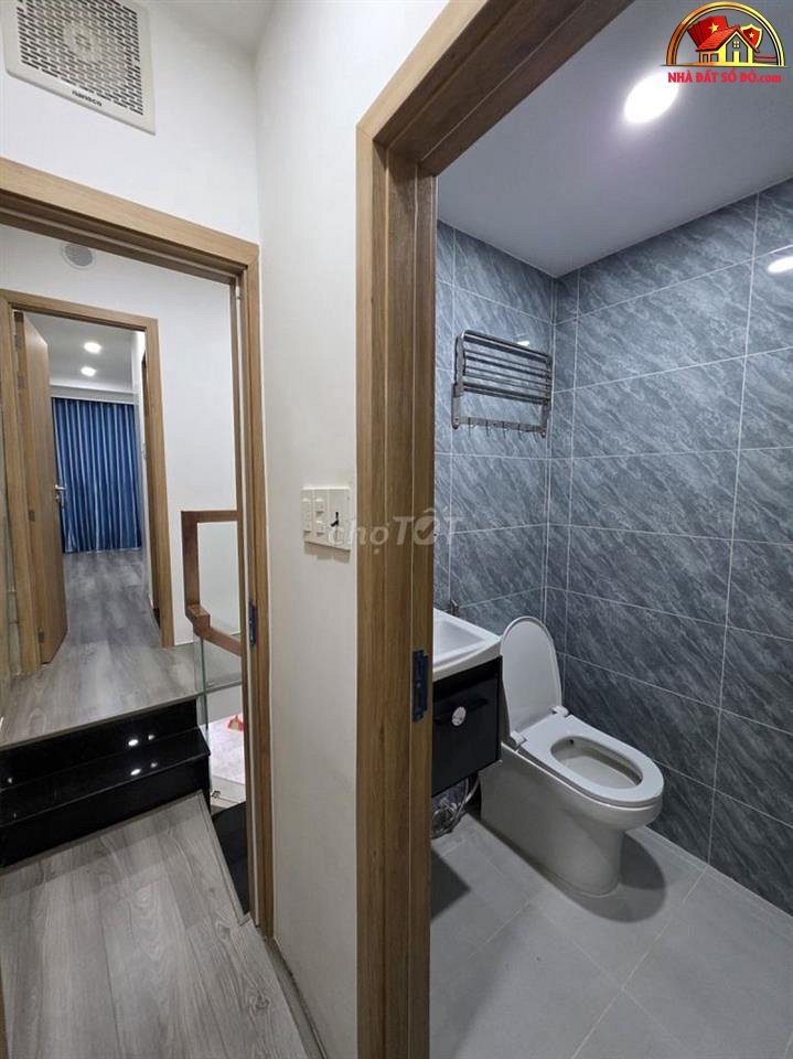 Nhà đất sổ đỏ Quận Phú Nhuận TP.HCM, 3PN 3WC giá 4.28 tỷ