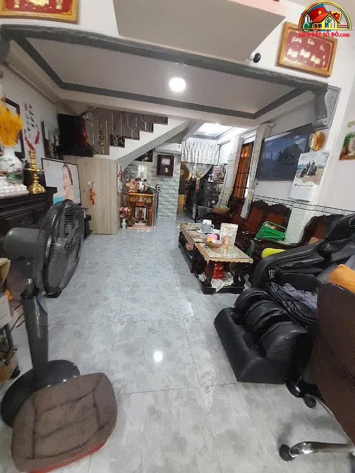 Nhà đất sổ đỏ Quận 8 TP.HCM – Nhà đẹp mặt tiền gần Cầu Nhị Thiên Đường