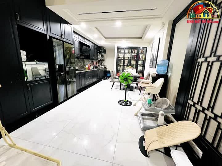Bán nhà riêng sổ đỏ Quận 5 Hồ Chí Minh diện tích 58m² giá 12.8 tỷ