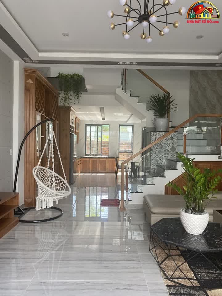 Nhà đất sổ đỏ Đà Nẵng nhà mặt phố Lương Thế Vinh 3 tầng giá 5.45 tỷ