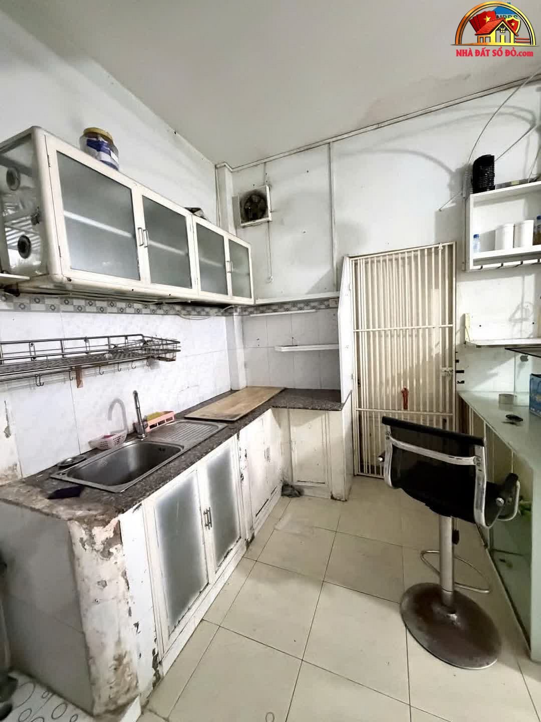 Nhà đất sổ đỏ Tân Phú Hồ Chí Minh: Bán nhà riêng 23m² giá 3.2 tỷ