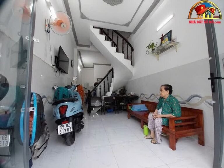 Nhà đất sổ đỏ Quận 12, Hồ Chí Minh – Bán nhà 22m2 hẻm xe hơi giá 3.65 tỷ