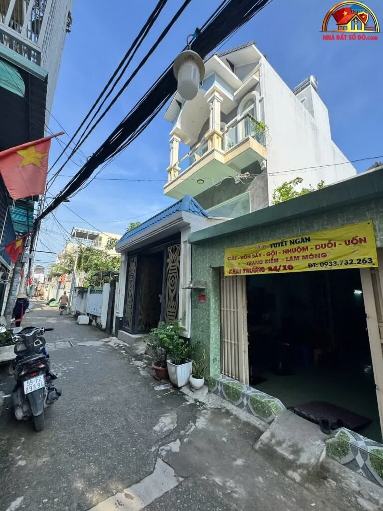 Bán nhà đất sổ đỏ mặt tiền hẻm đường Phạm Hữu Lầu quận 7 TP.HCM 95m² giá 7.9 tỷ