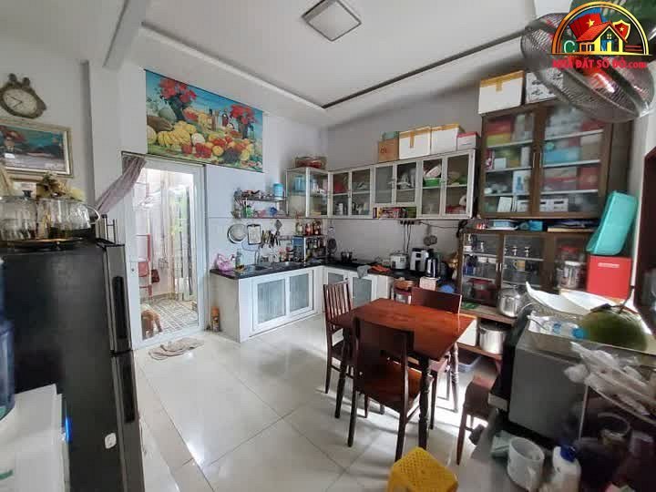 Nhà đất sổ đỏ Quận 2: Bán nhà riêng 120m², 6.8 tỷ